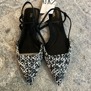 New Zara flat sandals